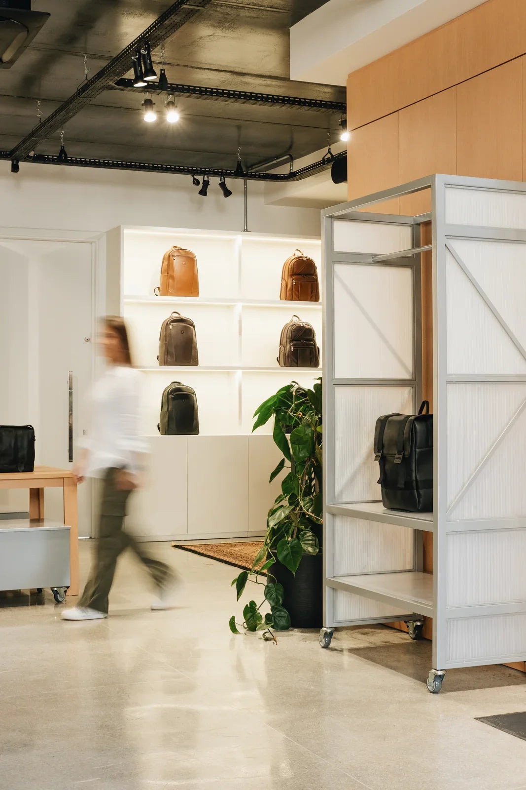 Current Nordweg US leather goods assortment