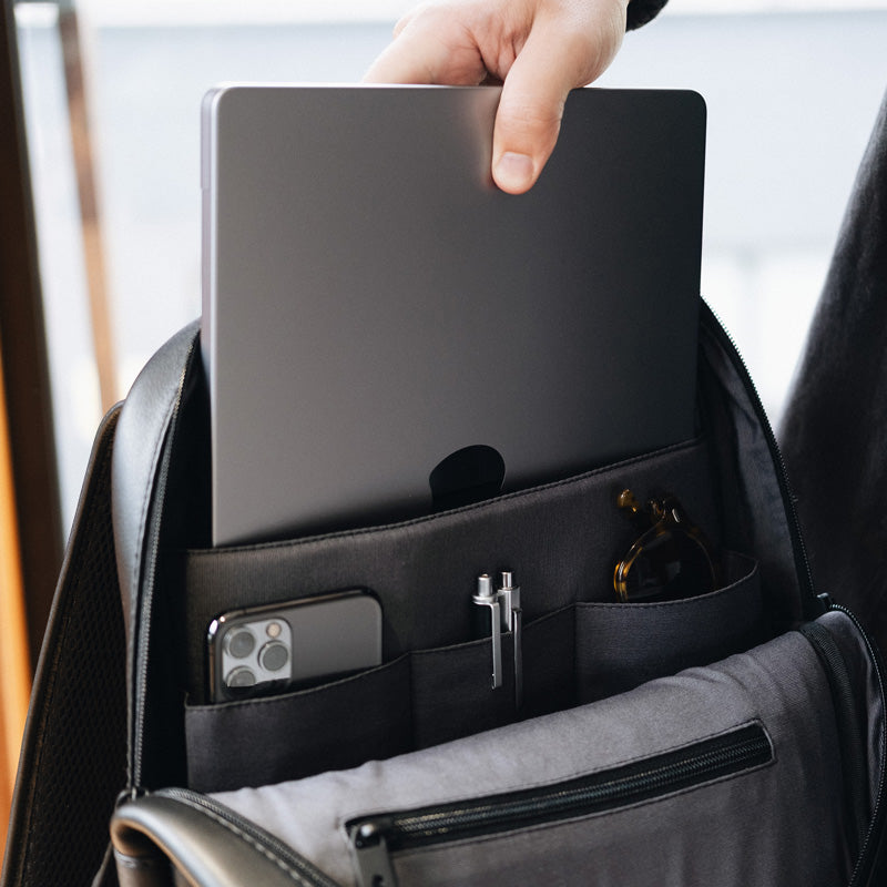 Nordweg black leather laptop bag interior with device compartment detail, duplicate upload view