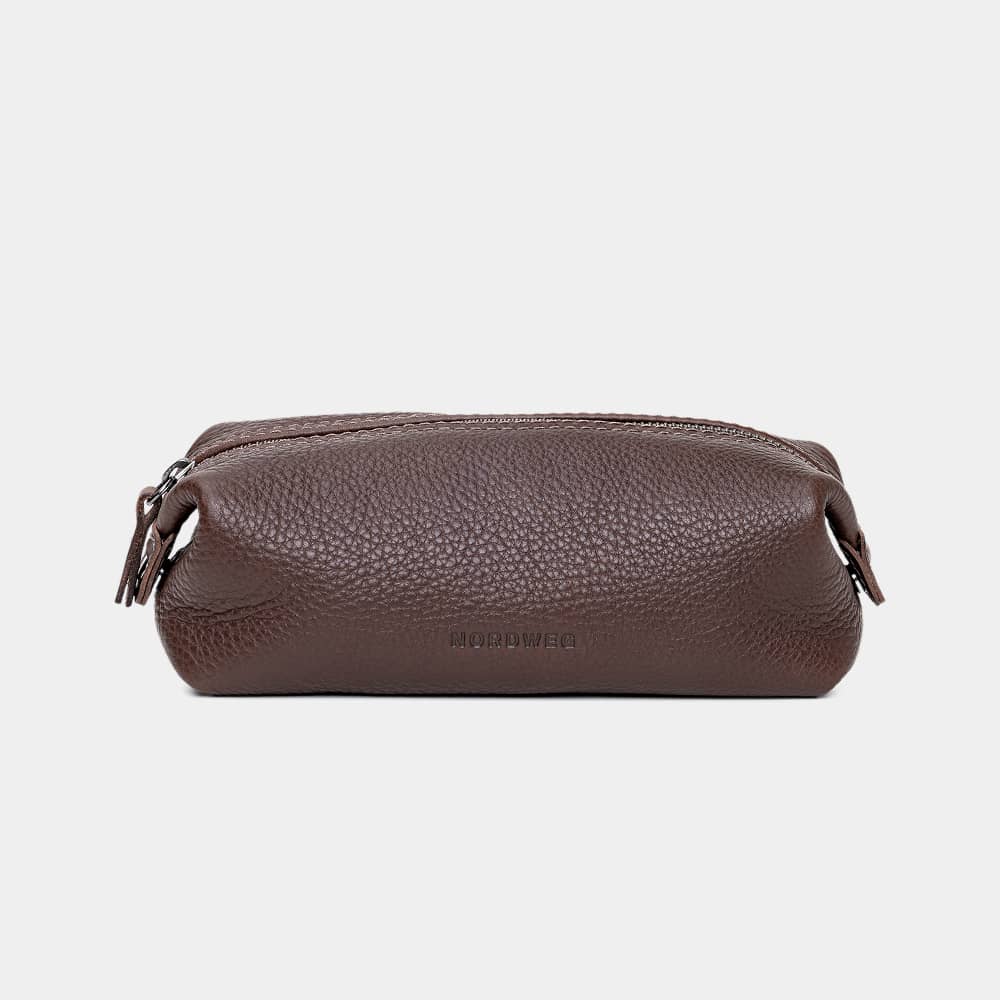 Nordweg Legacy leather organizer pouch in espresso, front view with zip closure